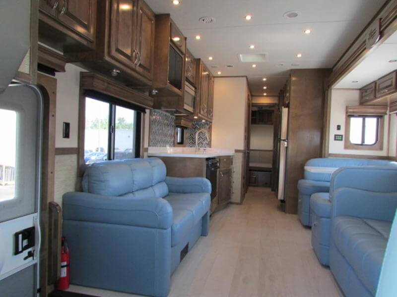 2017 Showhauler Motorhome Conversion 31KTSSL left-rear profile