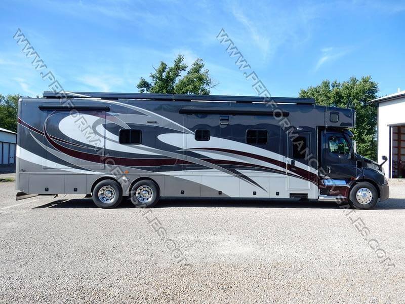 2022 Showhauler Motorhome Conversion 35QQSSL right side