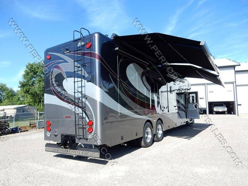 2022 Showhauler Motorhome Conversion 35QQSSL awnings