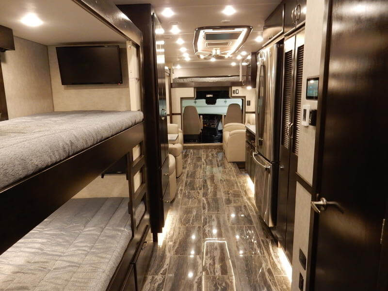 2022 Showhauler Motorhome Conversion 36KTssl-b bunk room