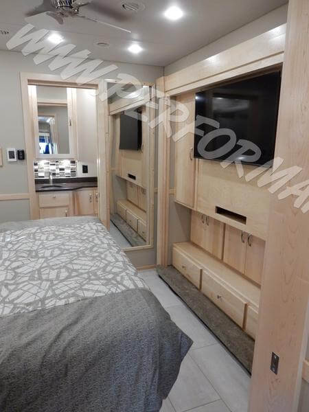 2024 Showhauler Motorhome Conversion 35-KQSSL master bedroom